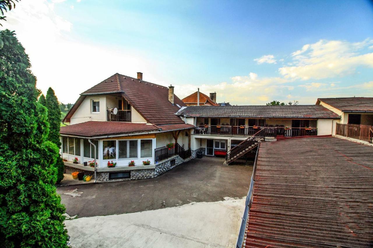 Hotel Horvath Vendeghaz Monosbel Zewnętrze zdjęcie